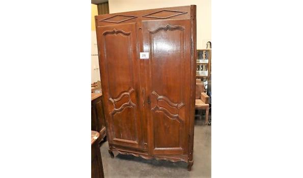 spellen Het maag oude houten kledingkast vv 2 deuren, afm plm 137x59x225cm, licht  beschadigd, mogelijks incompleet | Appelboomonline.be