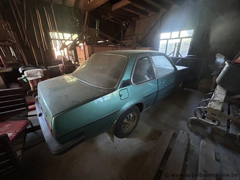 OPEL Ascona 13, 52703km, oldtimer, datum eerste insch 19/03/1981, chassisnummer 8815116260, 1300cm³, 1 sleutel, inschrijvingsbewijs, keuring – foto 3 – kavel bij Appelboom