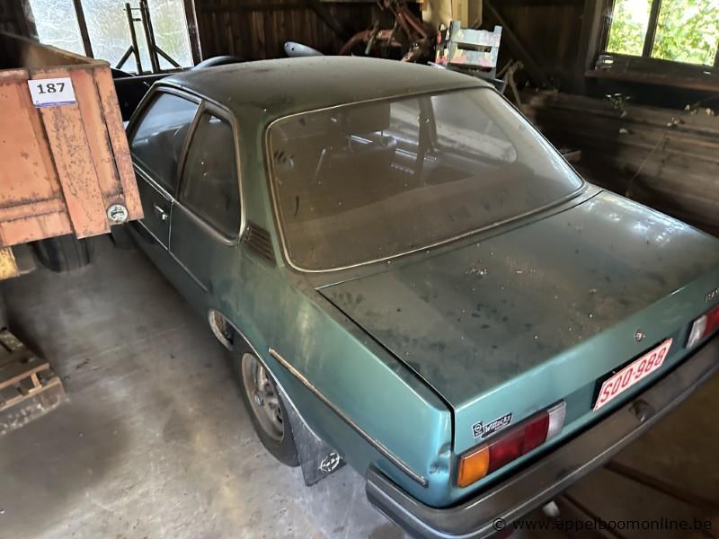 OPEL Ascona 13, 52703km, oldtimer, datum eerste insch 19/03/1981, chassisnummer 8815116260, 1300cm³, 1 sleutel, inschrijvingsbewijs, keuring – foto 5 – kavel bij Appelboom