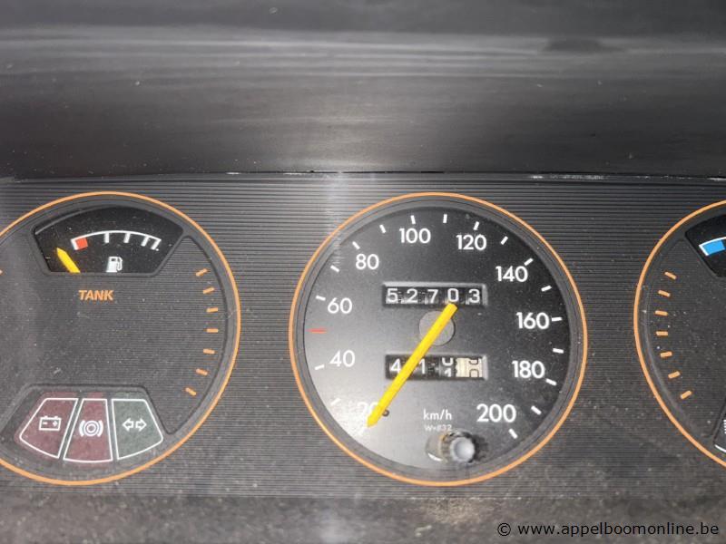 OPEL Ascona 13, 52703km, oldtimer, datum eerste insch 19/03/1981, chassisnummer 8815116260, 1300cm³, 1 sleutel, inschrijvingsbewijs, keuring – foto 8 – kavel bij Appelboom