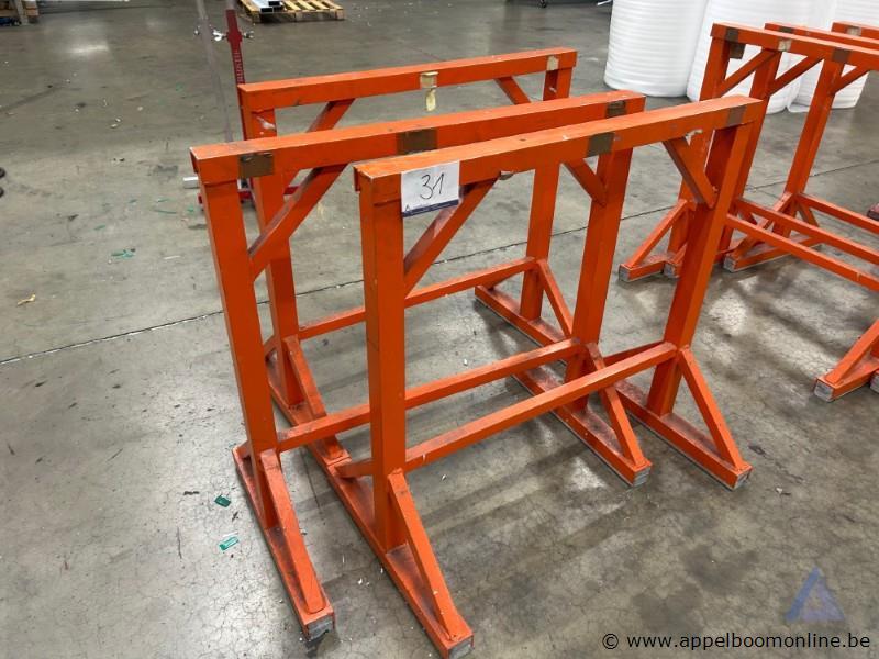 3 metalen werksteunen