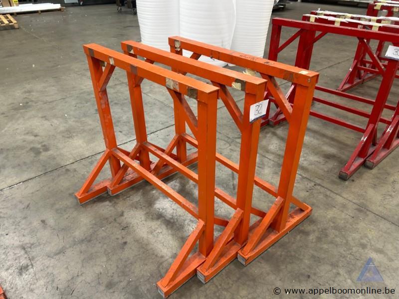 3 metalen werksteunen