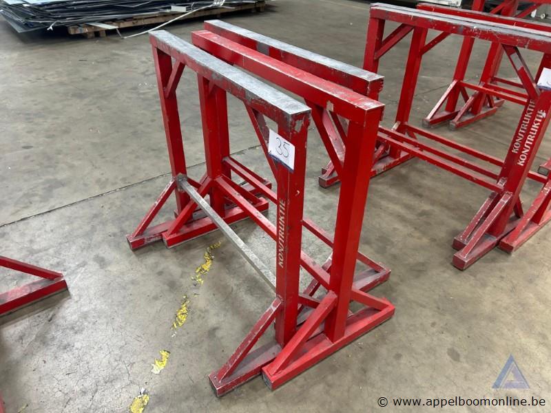 3 metalen werksteunen