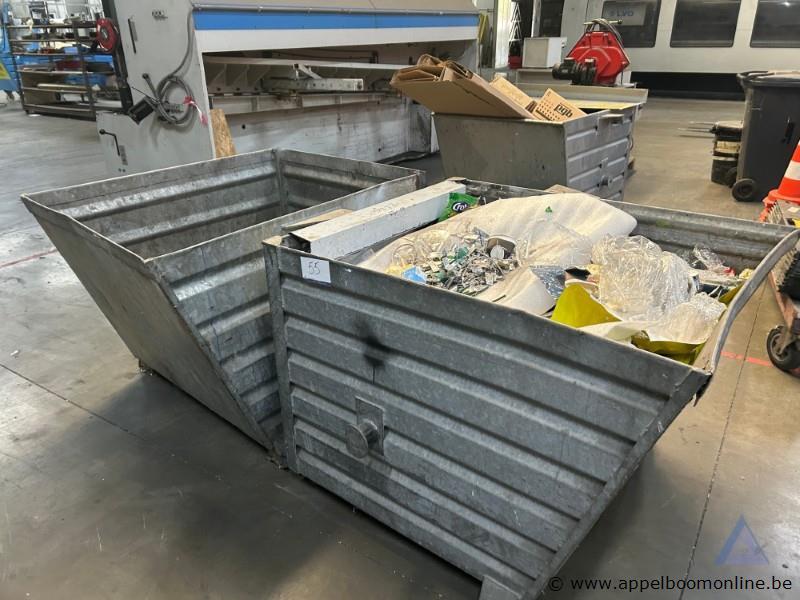 3 metalen containers