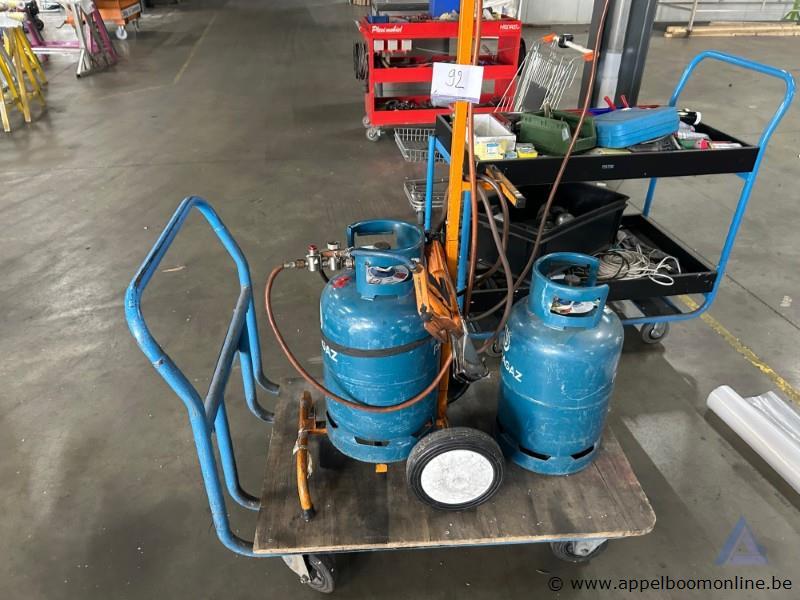 Krimppistool RIPACK 3000-50, gasaangedreven. Inclusief 2 gasflessen en een transporttrolley