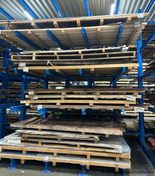 Lot diverse aluminium platen