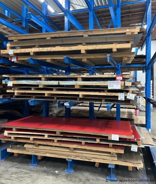 Lot diverse aluminium platen