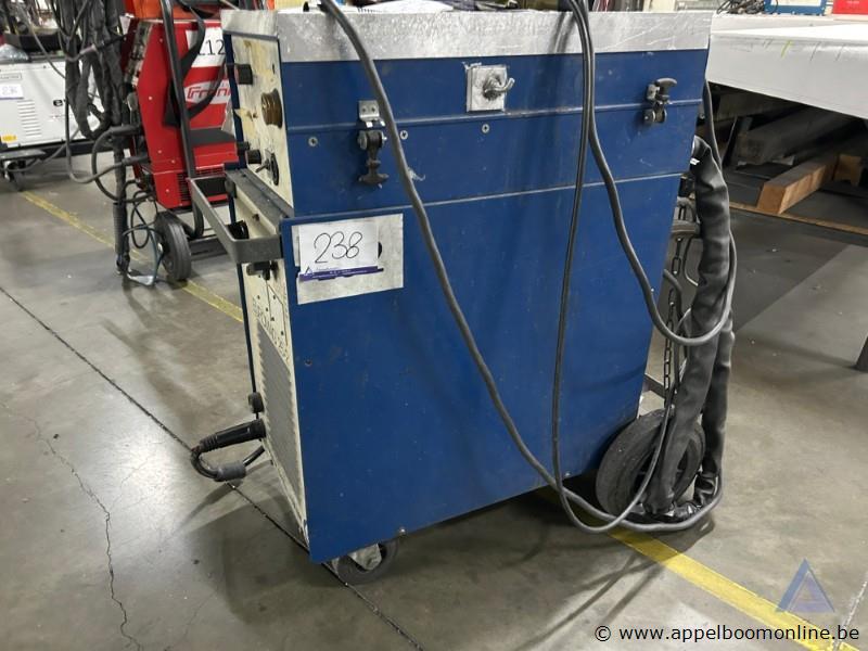 Lasapparaat MESSER GRIESHEIM EUROMAG 25-2, met een aansluiting van 380 V, 3 fasen – kavel bij Appelboom