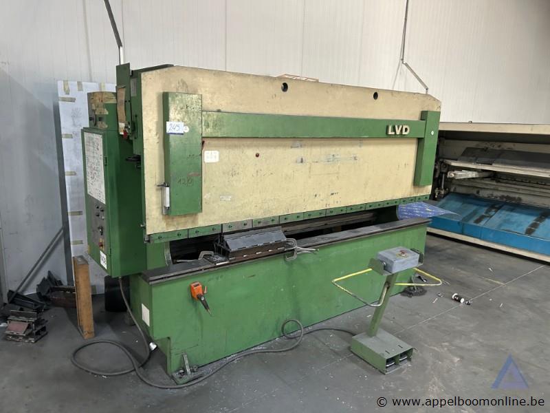 Industriële kantbank LVD PPBL 60/30, serienummer 14497, bouwjaar 1988. capaciteit 60.000 kg