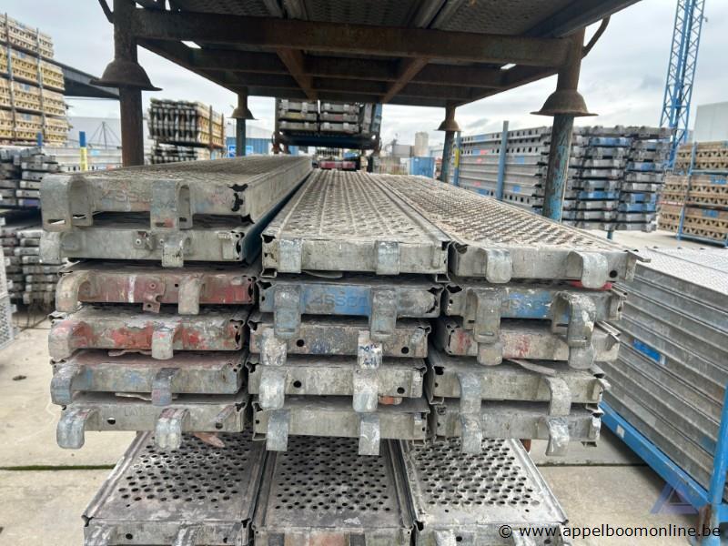 16 steigerplaten AFIX, lengte 2,57 m, maximale belasting 4,5 kN/m² (klasse 5) – foto 3 – kavel bij Appelboom