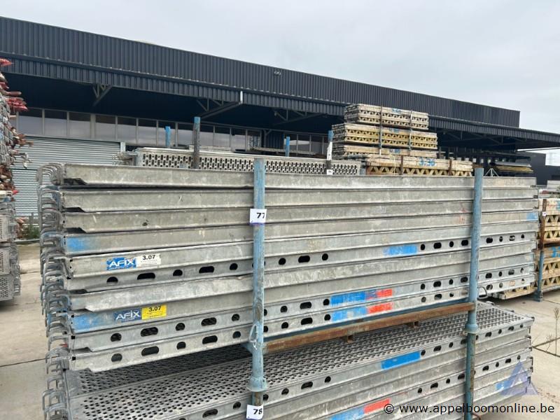 30 steigerplaten AFIX, 3.07m. 3Kn/m² – kavel bij Appelboom