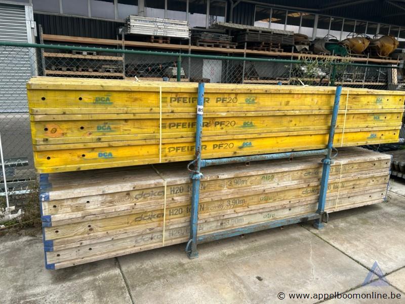 60 diverse H-balken wo. DOKA/PFEIFER – kavel bij Appelboom