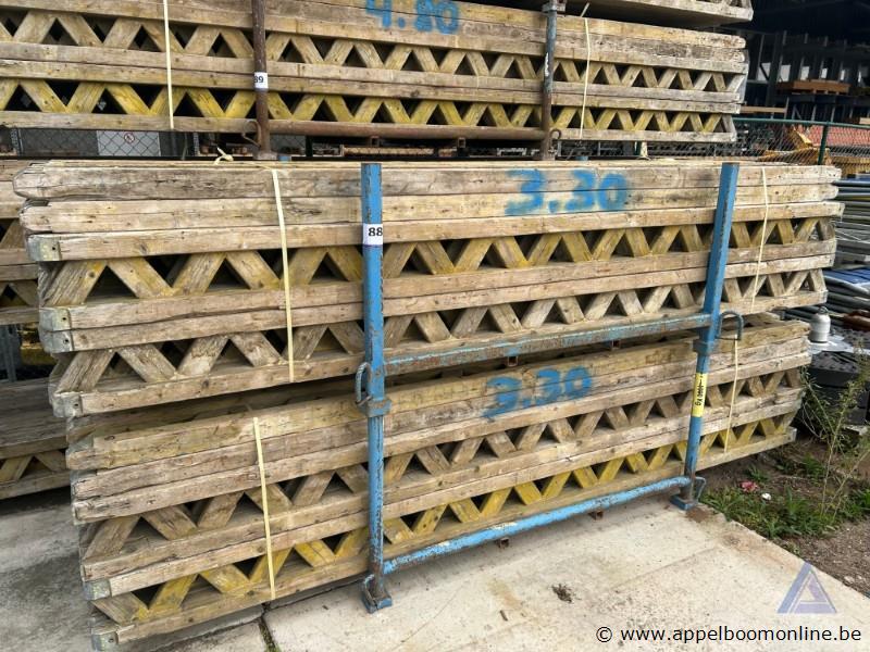 52 diverse H-balken – kavel bij Appelboom
