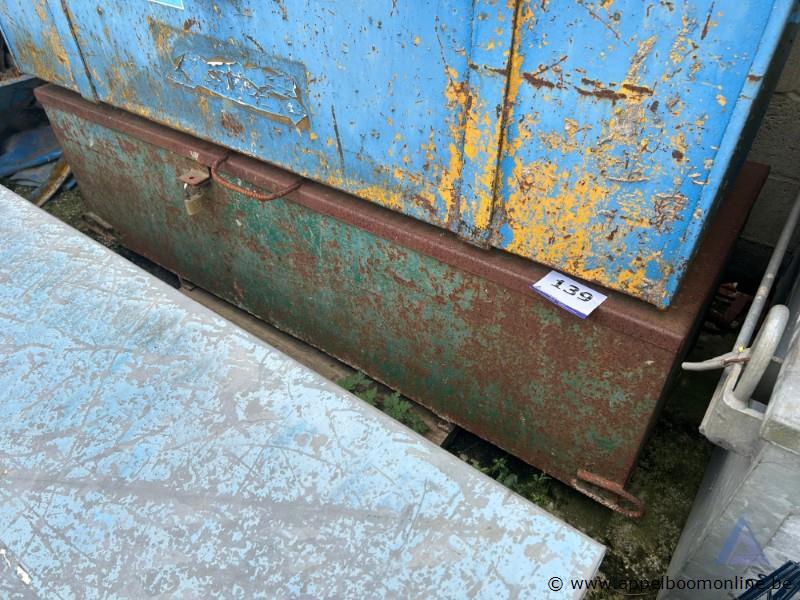 Metalen kist