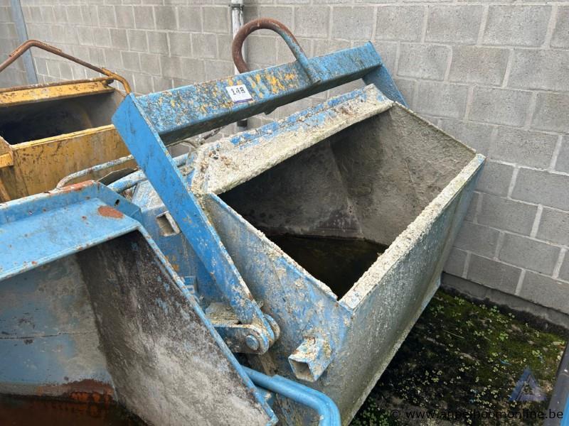betonkubel – kavel bij Appelboom