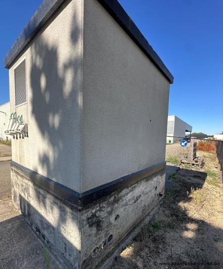 Compacte hoogspanningscabine met KYTE POWERTECH transformator (bouwjaar 2021, serienummer 1112105200) en Schneider Electric schakelinstallatie. Voo… – foto 3 – kavel bij Appelboom