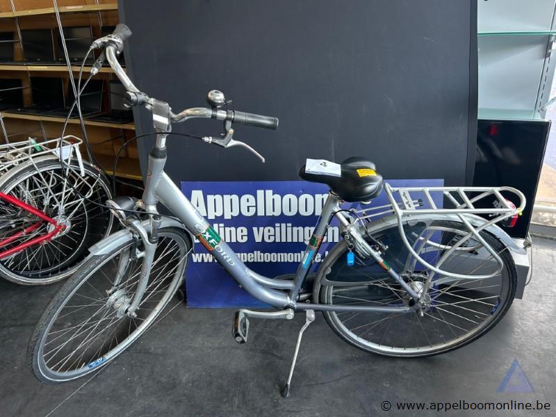 Fiets OXFORD comfort bike, met sleutel, nummer 701-011 – kavel bij Appelboom