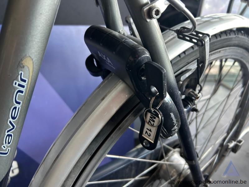 Fiets L'AVENIR, met sleutel, nummer 99 – foto 4 – kavel bij Appelboom