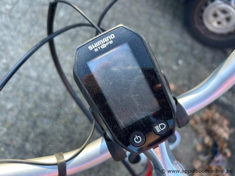 Elektrische fiets SHIMANO, batterij MV FOCUS, zonder sleutel, nummer 702-234, lader aanwezig, werking niet gekend – foto 7 – kavel bij Appelboom