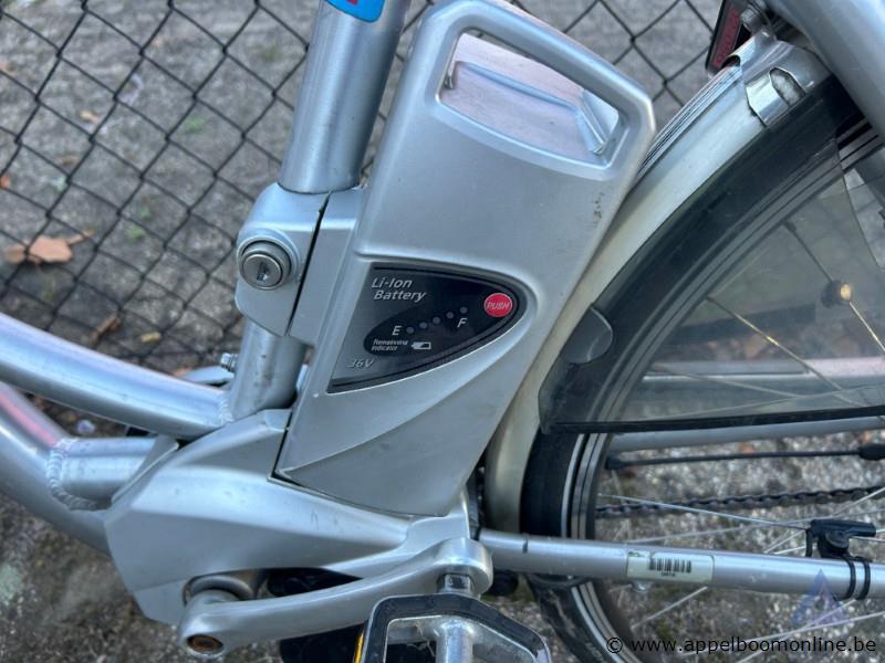 Elektrische fiets, batterij Li-Ion Battery, 36V, met sleutel, nummer 702-056, werking niet gekend – foto 3 – kavel bij Appelboom