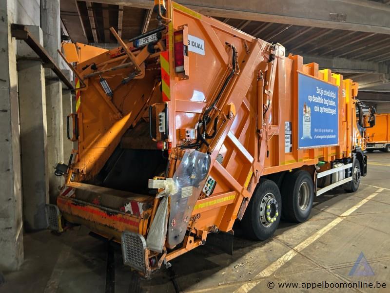 Huisvuilwagen IVECO STRALIS Pusher 2000, WJME2NNH40C243092, 1e insch 24/01/2012, 182234km, 7790cm³, 228kW, diesel, transm. automaat, euro 5, 3 asse… – foto 6 – kavel bij Appelboom