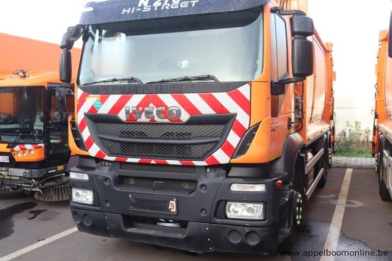 huisvuilwagen IVECO 2Y3C, Pusher 4000, datum 1ste inschr 2/2/2015, chassisnummer WJME2NNH600305606, km laatste keuring 94,498, WJME2NNH60C295943, d… – foto 3 – kavel bij Appelboom