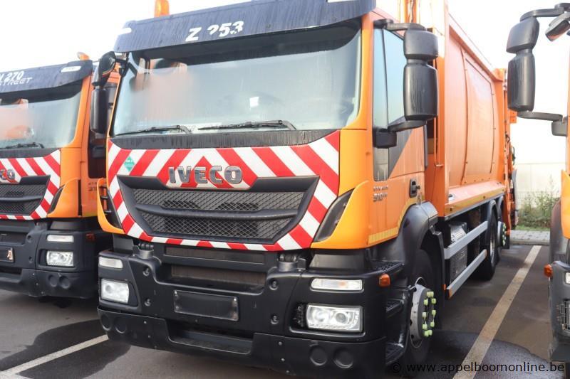 huisvuilwagen IVECO 2Y3C, Pusher 4000, datum 1ste inschr 20/03/2015, chassisnummer WJME2NNH600305606, km laatste keuring 98,639, WJME2NNH60C305656,… – foto 2 – kavel bij Appelboom