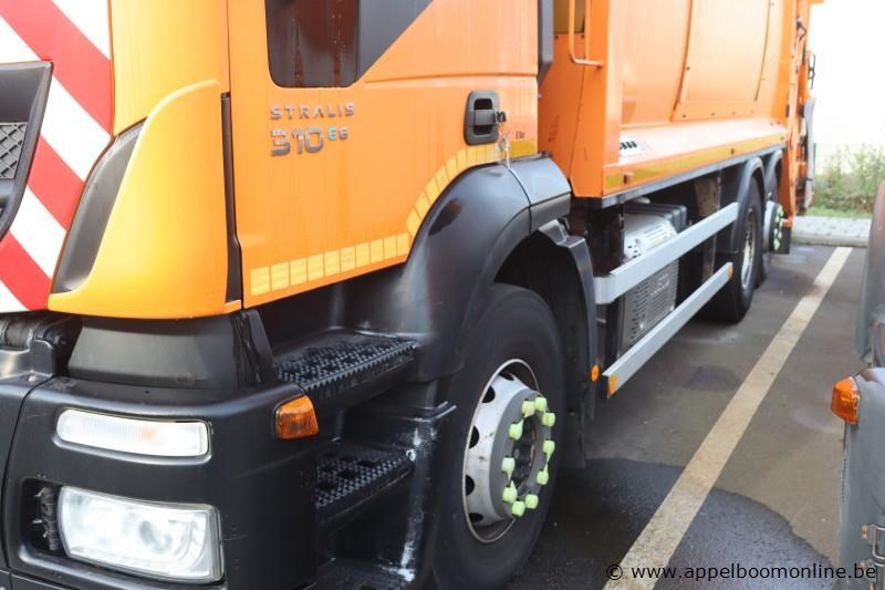 huisvuilwagen IVECO 2Y3C, Pusher 4000, datum 1ste inschr 20/03/2015, chassisnummer WJME2NNH600305606, km laatste keuring 98,639, WJME2NNH60C305656,… – foto 3 – kavel bij Appelboom