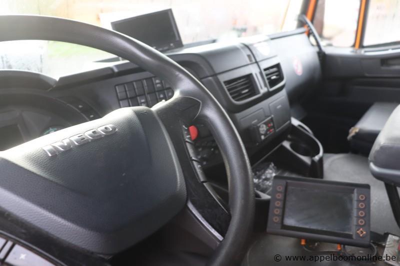 huisvuilwagen IVECO 2Y3C, Pusher 4000, datum 1ste inschr 10/02/2015, chassisnummer WJME2NNH60C295944, km laatste keuring 98,639, WJME2NNH60C305656,… – foto 5 – kavel bij Appelboom