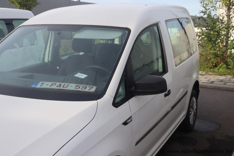 stationwagen VOLKSWAGEN Caddy, datum 1ste inschr 24/5/2016, chassis nr WV2ZZZ2KGX139361, km-stand 37626, benzine, EURO 6b – foto 3 – kavel bij Appelboom