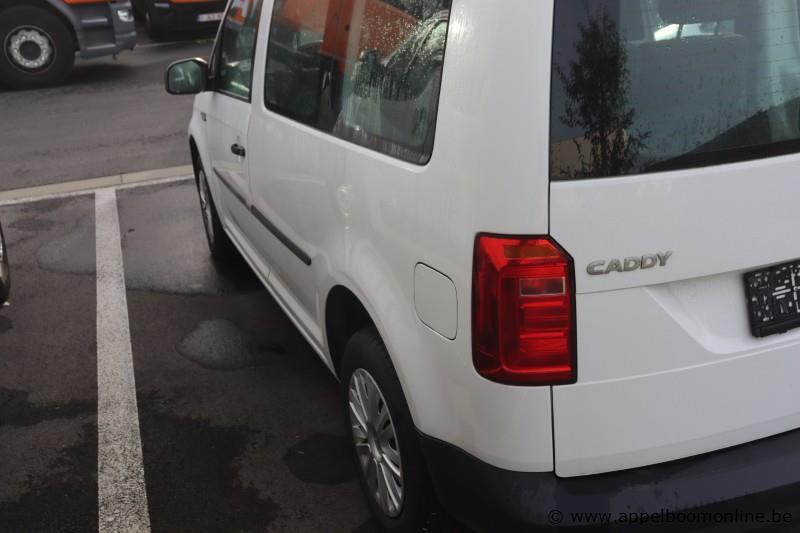 stationwagen VOLKSWAGEN Caddy, datum 1ste inschr 24/5/2016, chassis nr WV2ZZZ2KGX139361, km-stand 37626, benzine, EURO 6b – foto 5 – kavel bij Appelboom