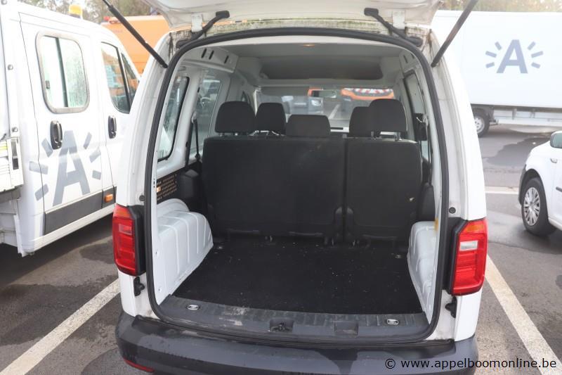 stationwagen VOLKSWAGEN Caddy, datum 1ste inschr 24/5/2016, chassis nr WV2ZZZ2KGX139361, km-stand 37626, benzine, EURO 6b – foto 6 – kavel bij Appelboom