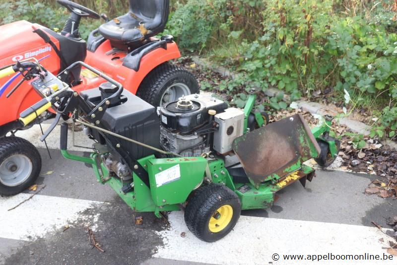 grasmachine JOHN DEERE GS 45, werking niet gekend, mogelijks batterij plat – foto 2 – kavel bij Appelboom