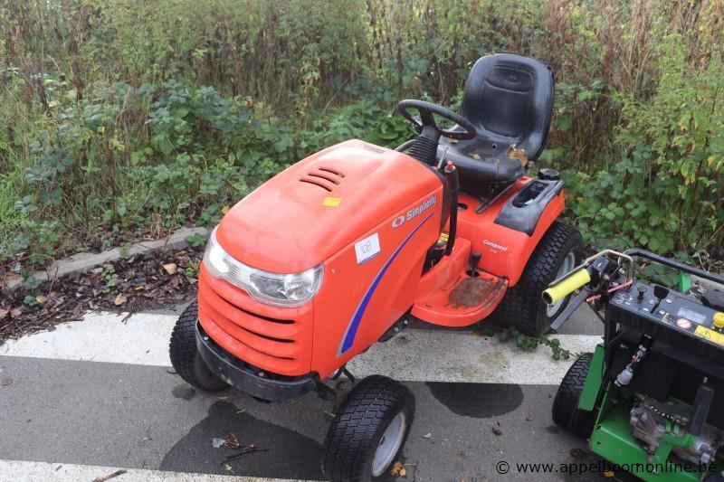 gazontrekker SIMPLICITY Conquest, 24Hp, werking niet gekend, mogelijks batterij plat – foto 2 – kavel bij Appelboom