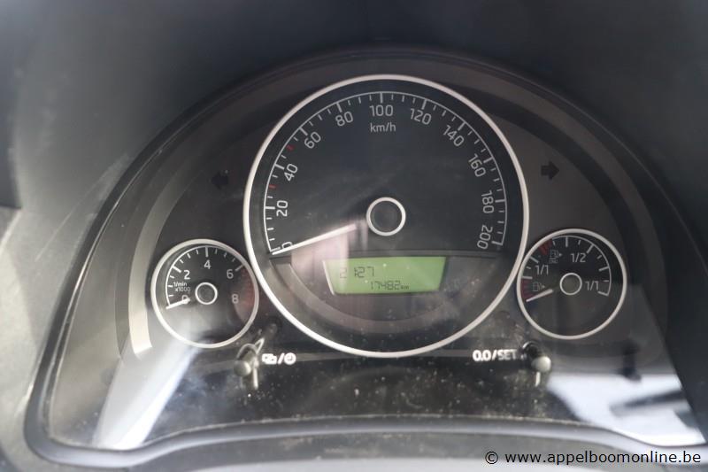 hatchback SKODA Citigo, datum 1ste inschr 6/9/2016, chassis nr TMBZZZAAZGD646291, km-stand 17482, Euro 6b, schade rondom, mogelijks platte batterij – foto 6 – kavel bij Appelboom