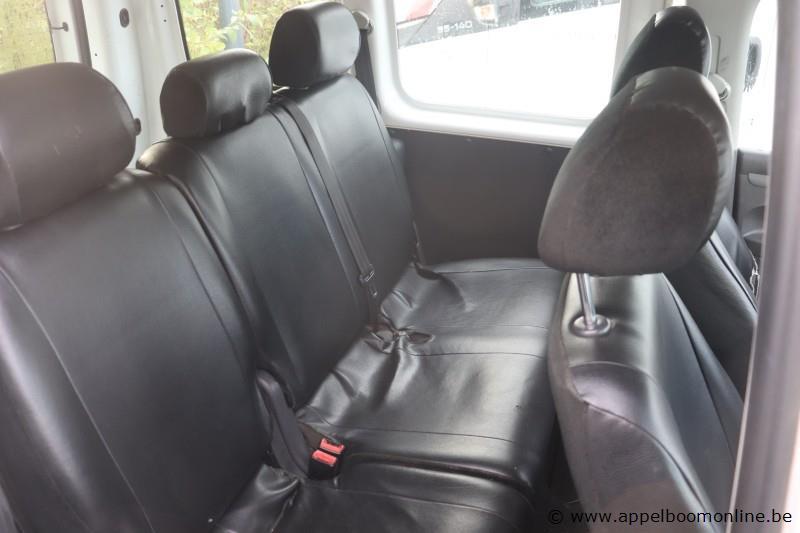 lichte vrachtwagen VOLKSWAGEN Caddy, datum 1ste inschr 19/11/2013, chassisnr WV1ZZZ2KZEX062488, km-stand 67558, Euro 5, schade rondom – foto 7 – kavel bij Appelboom