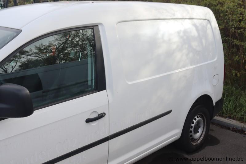 lichte vrachtwagen VOLKSWAGEN Caddy, datum 1ste inschr 9/06/2017, chassisnr WV1ZZZ2KZHX156959, km-stand 55965, Euro 6b, schade rondom, MTM 2345kg – foto 3 – kavel bij Appelboom