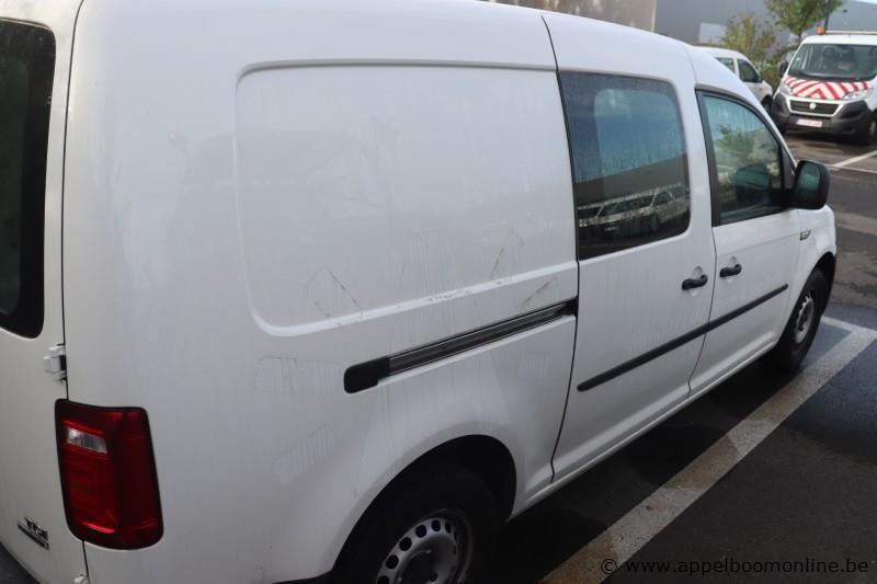 lichte vrachtwagen VOLKSWAGEN Caddy, datum 1ste inschr 9/06/2017, chassisnr WV1ZZZ2KZHX156959, km-stand 55965, Euro 6b, schade rondom, MTM 2345kg – foto 9 – kavel bij Appelboom