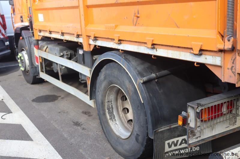 kraanwagen IVECO 190EL, datum 1ste inschr 4/12/2014, chassis nr ZCFA61VJ202629525, diesel, EURO VI, TTM 19000kg, vv kraan HMF RCL 5300 en graafbak,… – foto 8 – kavel bij Appelboom