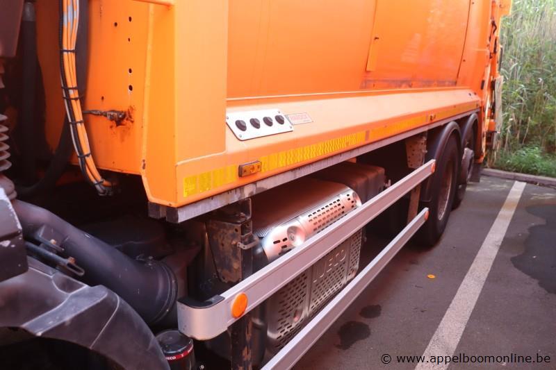vuilnisvrachtwagen IVECO Stralis Pusher 4000, datum 1ste inschr 8/11/2015, chassis nr WJME2NNHC60C295690, diesel, Euro VI, km-stand laatste keuring… – foto 7 – kavel bij Appelboom