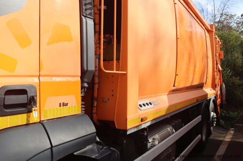 vuilnisvrachtwagen IVECO Stralis Pusher 4000, datum 1ste inschr 29/10/2014, chassis nr WJME2NNHC60C29556, diesel, Euro VI, km-stand laatste keuring… – foto 8 – kavel bij Appelboom