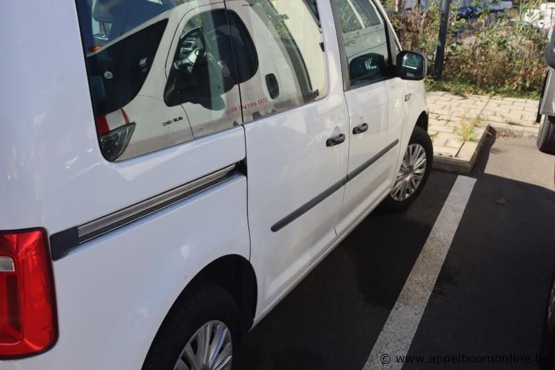 stationwagen VOLKSWAGEN Caddy, datum 1ste inschr 29/08/2016, km-stand 51648, chassisnr WV2ZZZ2KZHX027834,CNG, EURO 6b schade rondom – foto 8 – kavel bij Appelboom