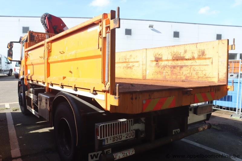 kraanwagen IVECO ML190EL, datum 1ste inschr 23/08/2011, chassis nr ZCFA1V0402581183, diesel, EURO 5, km-stand laatste keuring 132657, vv kraan HMF… – foto 6 – kavel bij Appelboom