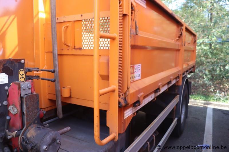 kraanwagen IVECO ML190EL, datum 1ste inschr 23/08/2011, chassis nr ZCFA1VJ0402581185, diesel, EURO 5, km-stand laatste keuring 42480, vv kraan HMF… – foto 5 – kavel bij Appelboom