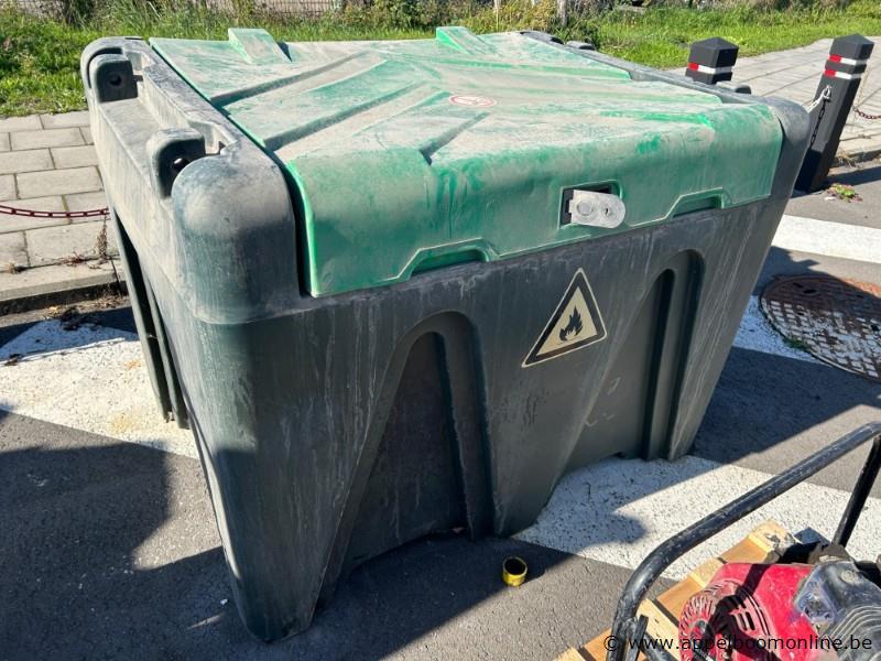 Mobiele brandstoftank met elektrische pomp PIUSI CARRY 2000/24V, bouwjaar 2003, 24 V, 0,16 kW. Inclusief sleutels, serienummer 00022400A. Werking n… – foto 2 – kavel bij Appelboom