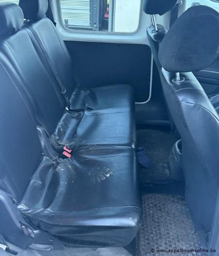 Stationwagen VOLKSWAGEN Caddy, WV2ZZZ2KZGX041068, 1e insch 2015-11-16, 73600km, 1395cm³, 81kW, aardgas (CNG), manueel, euro 6b, keuring tot 2026-11… – foto 7 – kavel bij Appelboom