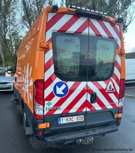 Lichte vrachtwagen IVECO Daily, ZFCFC335A805044945, 1e insch 2016-02-22, 167808km, 2998cm³, 100kW, aardgas (CNG), manueel, euro 6, mtm 3500kg, tarr… – foto 3 – kavel bij Appelboom
