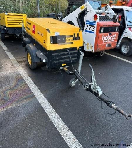 Mobiele compressor, Atlas Copco XAS 47, bouwjaar 2004, 91 bedrijfsuren, motorvermogen 21.6 kW, diesel, gewicht 850 kg, serienummer -YA3-B6227X-4047… – foto 2 – kavel bij Appelboom