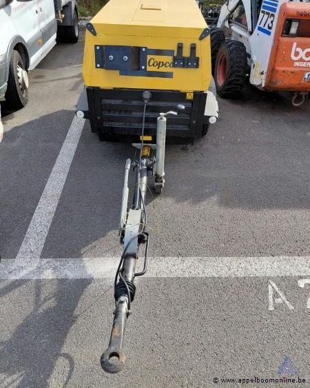 Mobiele compressor, Atlas Copco XAS 47, bouwjaar 2004, 91 bedrijfsuren, motorvermogen 21.6 kW, diesel, gewicht 850 kg, serienummer -YA3-B6227X-4047… – foto 7 – kavel bij Appelboom
