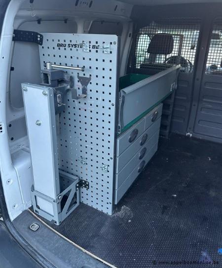 Lichte vrachtwagen VOLKSWAGEN Caddy, WV1ZZZ2KZFX080950, 1e insch 2014-11-04, 34446km, 1984cm³, 80kW, aardgas (CNG), manueel, euro 5b, mtm 2230kg, t… – foto 8 – kavel bij Appelboom